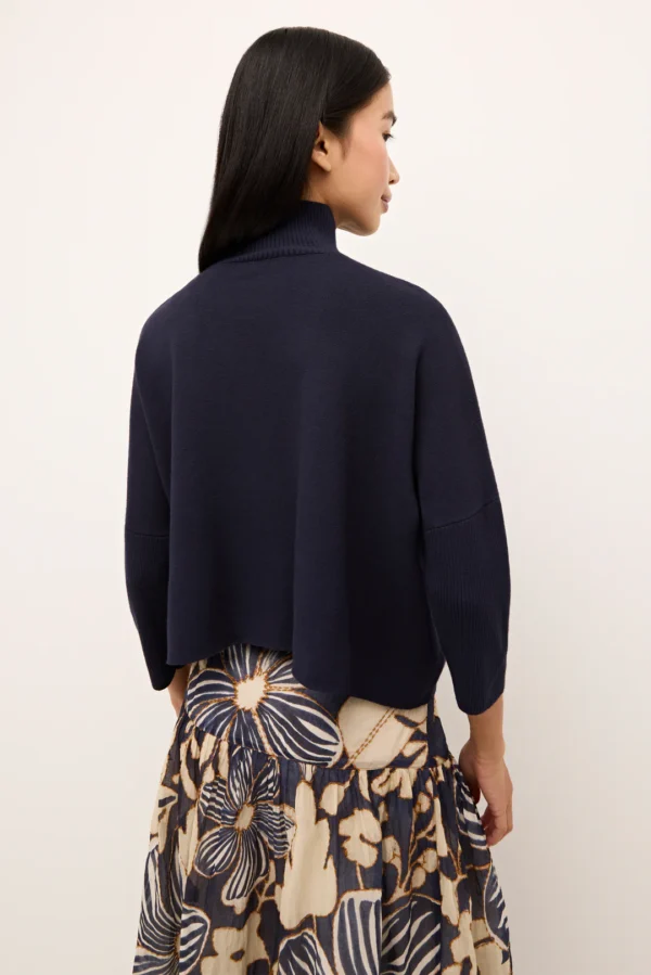 Claudie Popover | Navy - Image 3